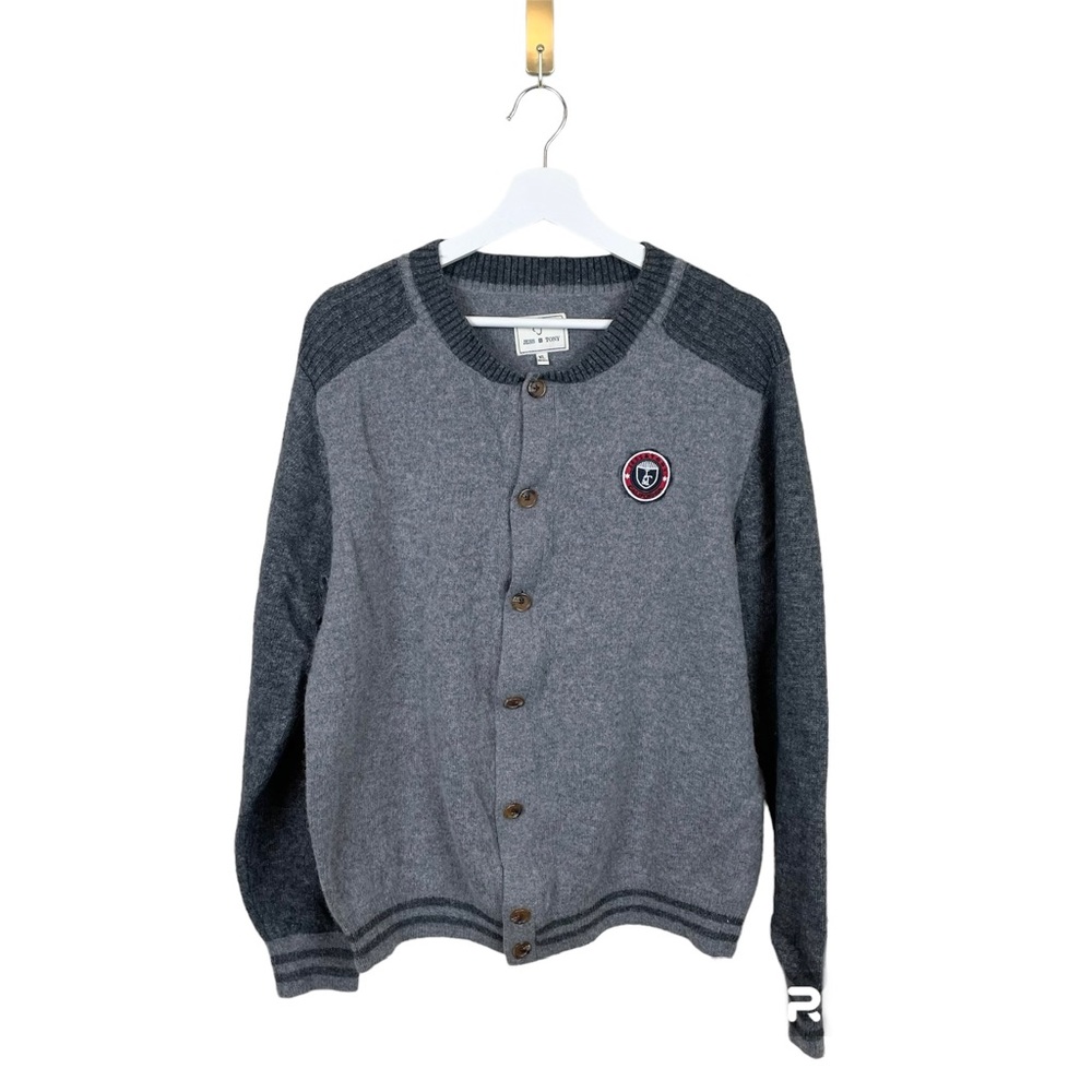 Jess & Tony Collegiate Button Up Sweater Size X-Large